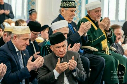 Рустам Минниханов от своего имени проведет традиционный ифтар в мечети «Ярдам»
