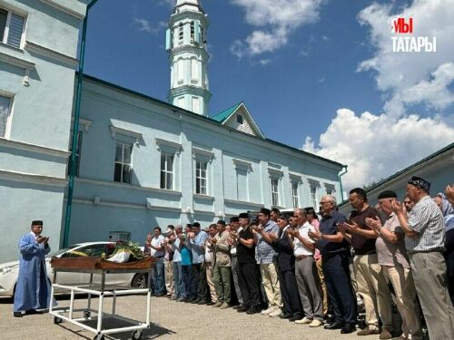 В Казани простились с археологом Фаязом Хузиным